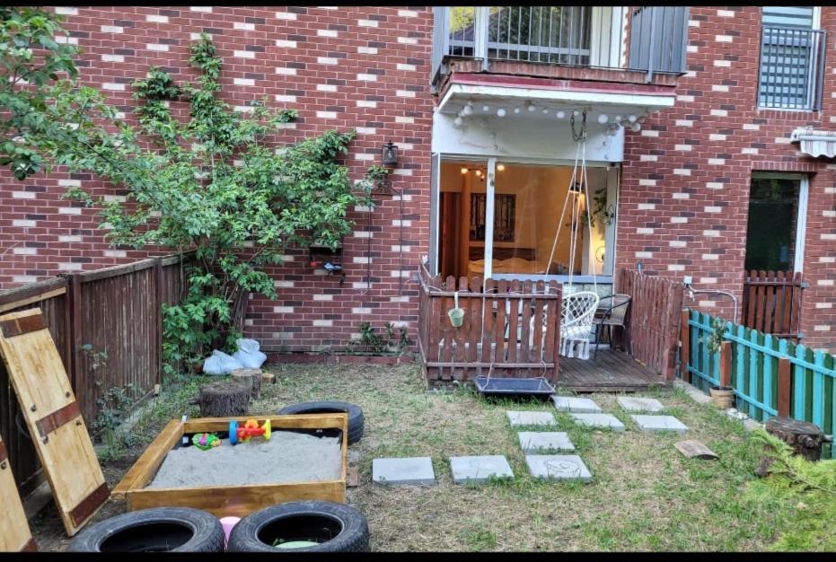 Bubbles With Terrace Apartament